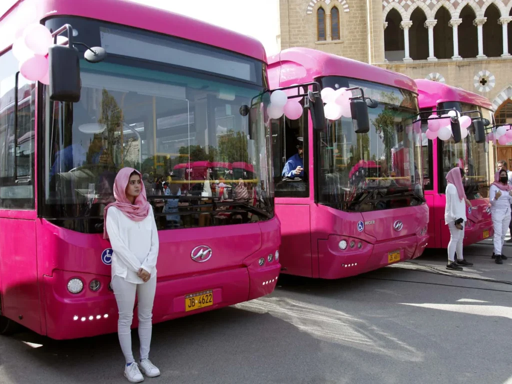 balochistan pink bus service
